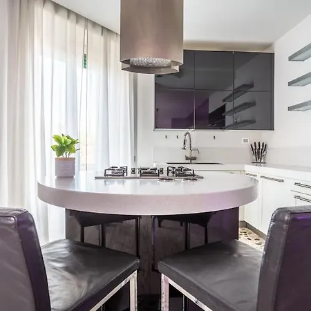Charme & Luxe 2 Bedroom Center 公寓 罗马